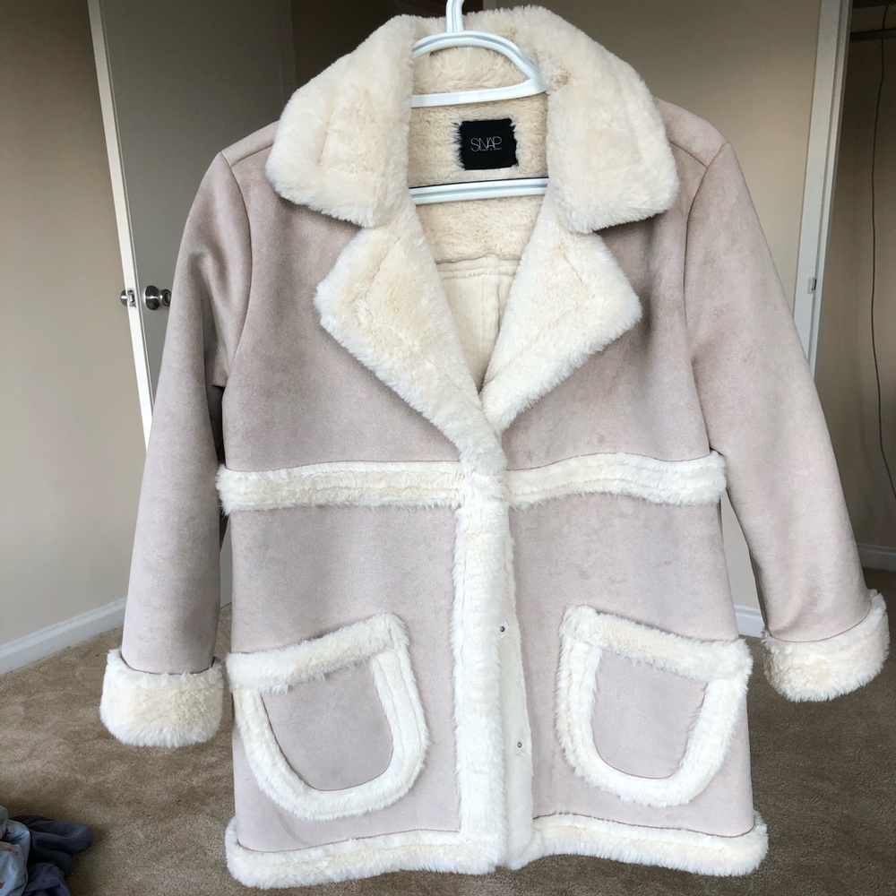 SNAP Fluffy Coat (Made in Korea)